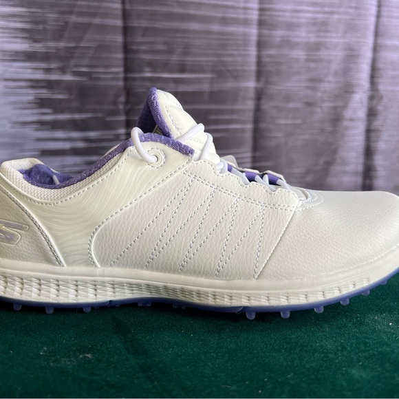 New Skechers Womens GO GOLF Pivot Golf Shoes White/Purple  8.5 or 9 available - Picture 3 of 8
